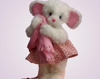 Naaipatroon voor een knuffelmuisje (Mimosa).