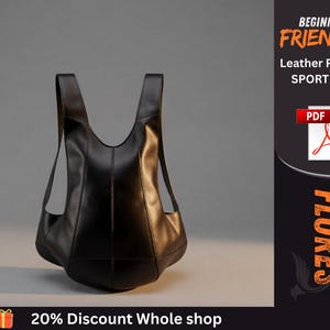 Puede incluir: Una bolsa de deporte de cuero negro con una silueta estructurada y curva y dos correas de hombro integradas. El texto a la derecha dice BEGINNER FRIENDLY Leather Pattern SPORT BAG, un icono de PDF y la palabra FLORES en texto vertical naranja.