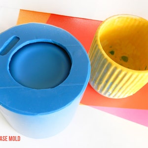 Stripes Vase Silicone Mold 10,8 Cm Tall X 10,2 Cm Diameter - Matt Finish - Ideal For Resin , Cement , Plaster , Jesmonite House Of Molds 20 image 4