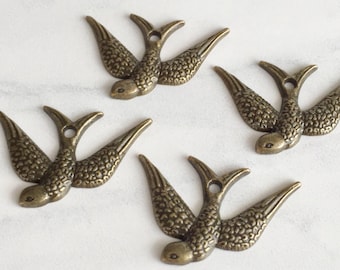 bronze bird charms x 4 swallow charms flying birds soaring birds wing charms antiqued bronze 25 mm birds, 6 pcs