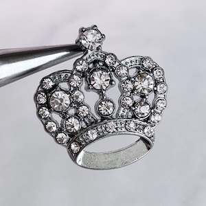 rhinestone crown pendant silver toned clear royal french queen vintage style