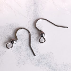 25 Pairs Stainless Steel Ear Wires Fish Hook 18.5mm Hypoallergenic