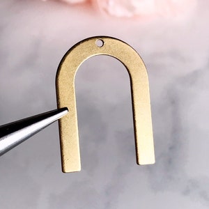 Breloque arche en laiton : fournitures pour bijoux en U géométrique (6 pcs)