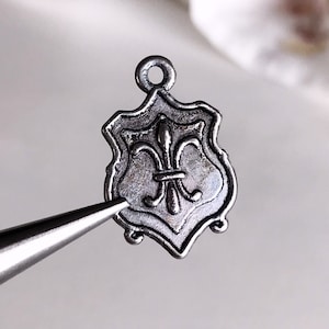 Silver Fleur de Lis Shield Charms: Jewelry Making, Mardi Gras (10 pcs)