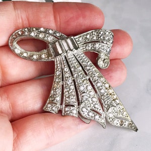 Vintage Strass Schleife Clip: 1950er Jahre Art Deco Strassschmuck