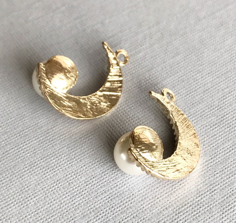 crescent moon charm x 2 pink moon pink enamel moon faux pearl moon celestial charm moon pendant gold moon bracelet earring supply 2 pcs