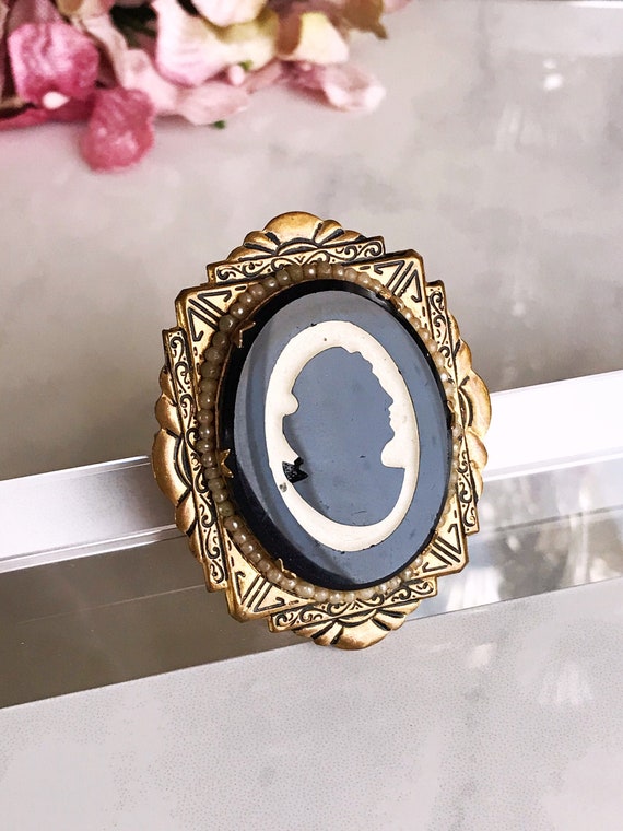 vintage cameo brooch - black white silhouette cam… - image 1