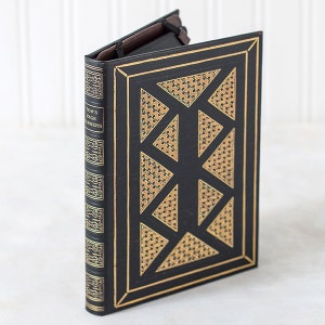KleverCase Étui universel pour Kindle et eReader avec couvertures de livres classiques Cadeau pour les amateurs de livres image 6
