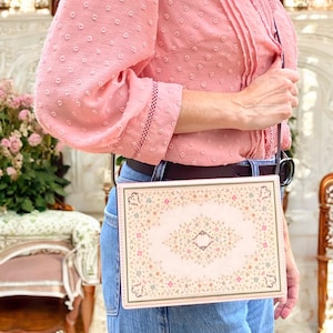 Sac à main à bandoulière aspect livre KleverCase avec couverture de livre fleurs antiques vintage