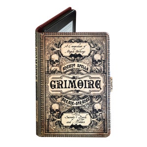 KleverCase Grimoire Magic Book Cover para eReader y tableta. Incluye Kindle, Kindle Paperwhite, Kindle Fire, iPad y muchos más. imagen 1