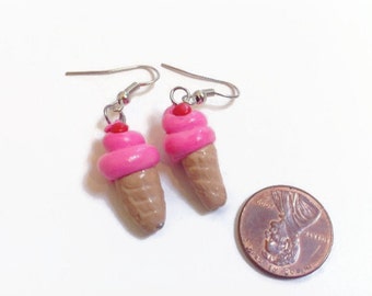 Strawberry Ice Cream Cone Earrings, Ice cream earrings, ice cream jewelry, polymer clay, Easter gift ideas, fake food