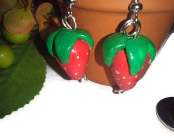 Strawberry Earrings, Polymer Clay Strawberries, Polymer clay charms, strawberry dangles, food jewelry, fruit, strawberry accessories, girly