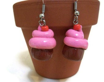 Pink Cupcake Earrings, Cupcake jewelry, polymer clay charms, spring jewelry, gift ideas, food jewelry, kawaii earrings