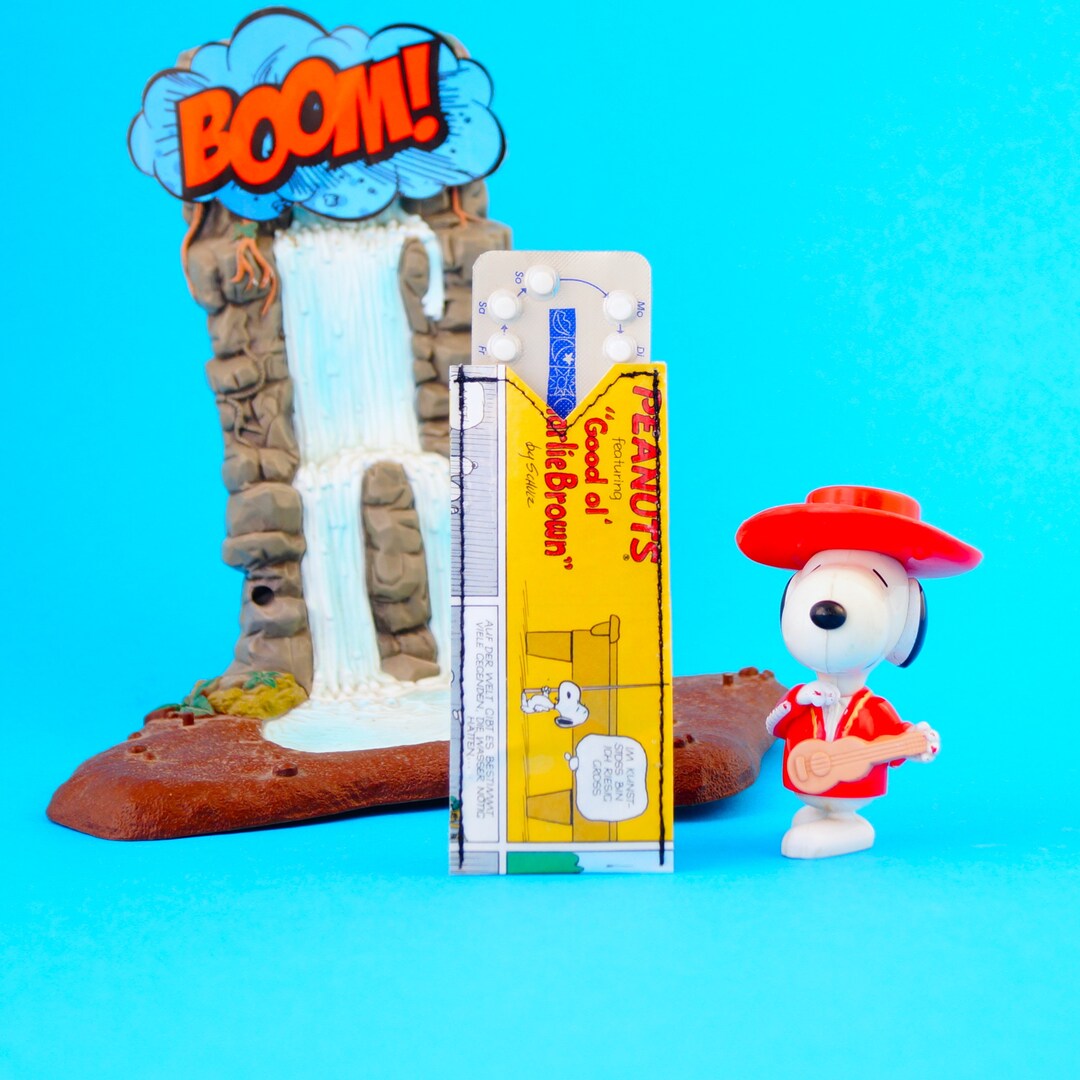 Pill Cozy L SNOPPY & PEANUTS Upcycling Unique Piece Etsy