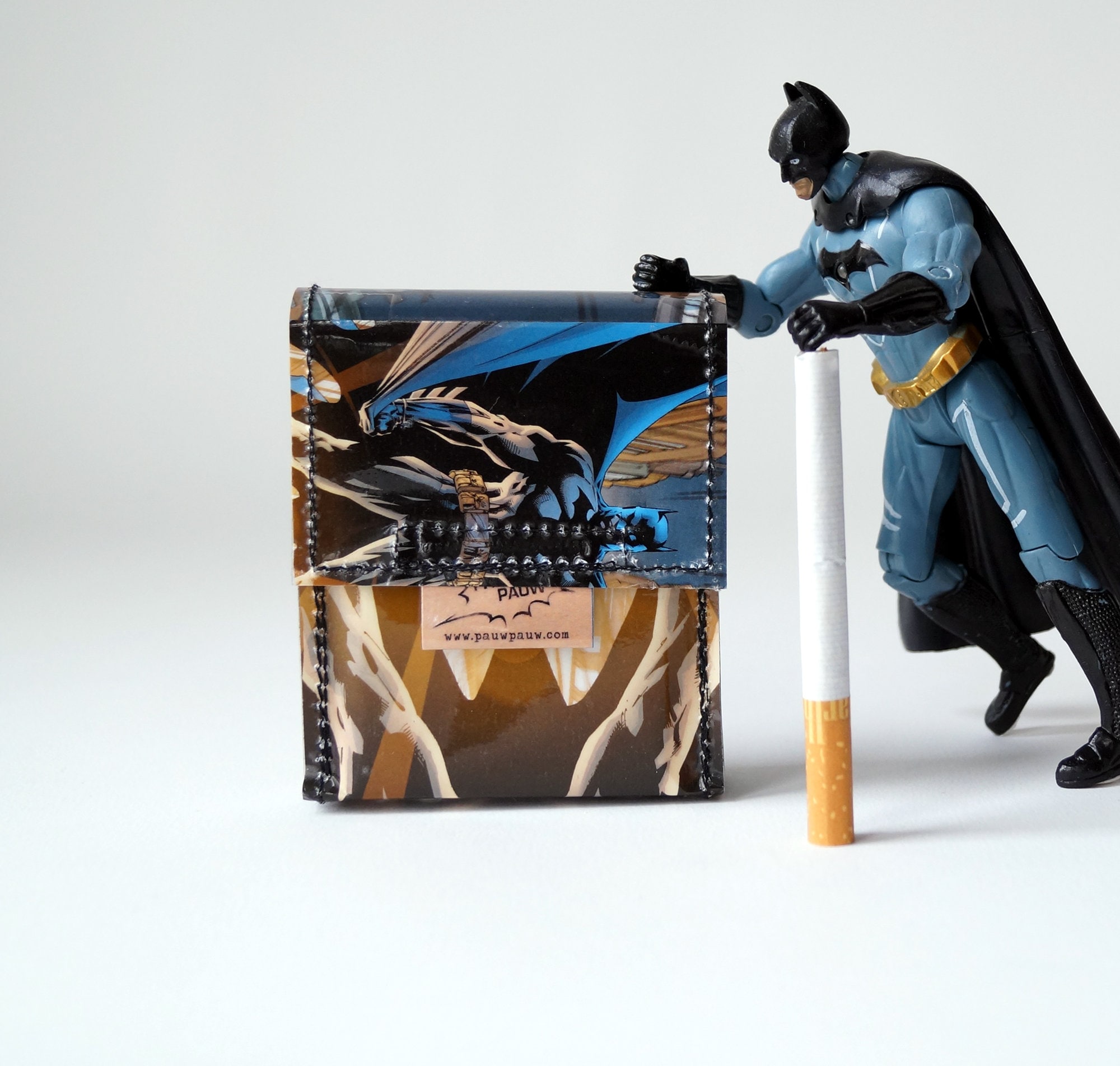 BATMAN Cigarette Case D.C. Comic Upcycling Unique Piece! Pauwpauw Cigarette  Sleeve, Box Superhero Comic Recycling 100% Handmade in Berlin