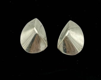 Sterling triangle   Earrings puffy hallow Stud   pierced earrings Mexico