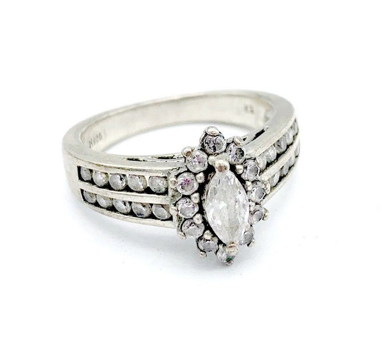 Sterling Cubic Zirconia Ring size 7 multi stone cz Promise ring