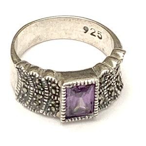 Amethyst Sterling silver ring  size 7   purple gemstones marcasite band ring