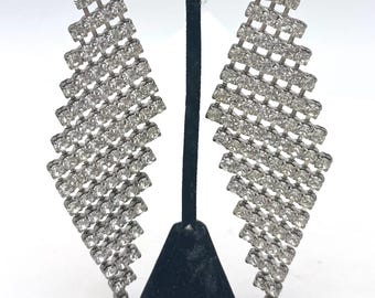 Rhinestone Dangle Earrings - chandelier  - Clip on earrings _ Wedding Bride 3 1/2 "