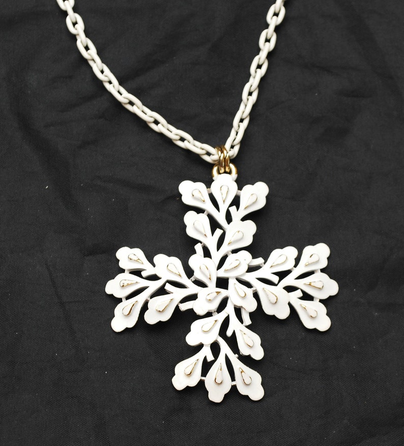 Crown Trifari White Enamel Pendant Necklace Maltese Cross - Etsy