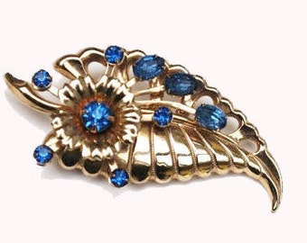 leaf brooch blue rhinestone crystal  gold floral flower Vintage  mid century pin