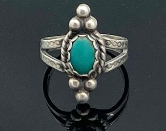 Turquoise  Ring  size 5 1/2  sterling silver blue gemstone native American  Old Pawn southwestern