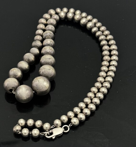 Sterling Silver Graduated Ball Bead Necklace on Silver Chain 19