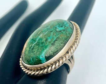 Sterling Green Turquoise Ring   size 5 3/4   native American  Old Pawn southwestern