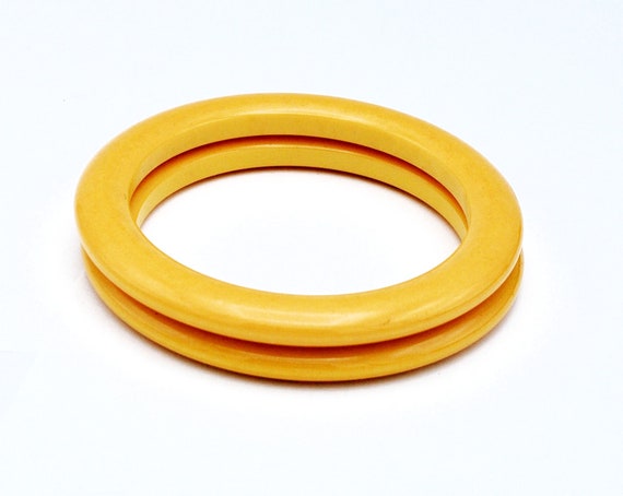 Two butterscotch Bakelite Bangles mustard yellow … - image 3