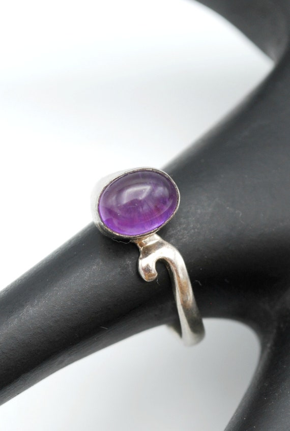 Sterling silver Amethyst  band ring  purple  Gemst