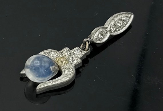 Art Deco rhinestone camphor glass brooch silver r… - image 5