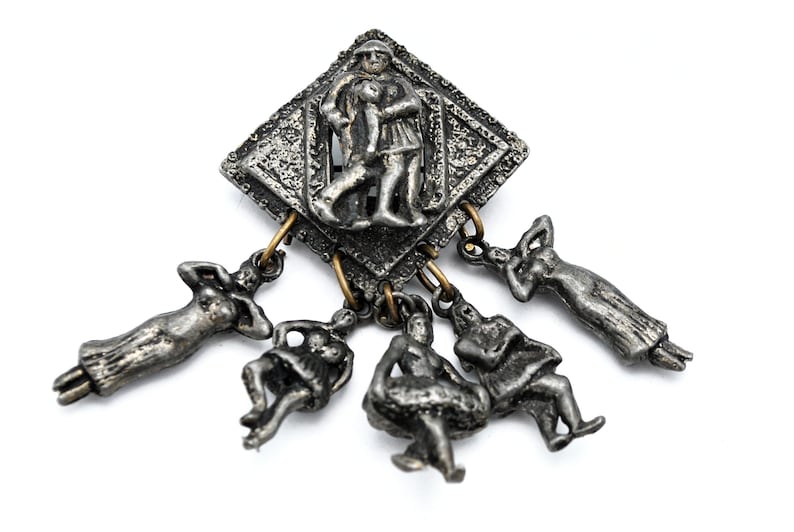 Dangle Dancer Brooch Dark grey gun metal mand women dancer dangling dancy ladies figurine Dancing pin