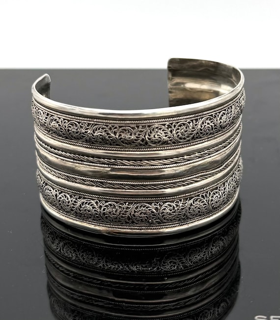 美品！Silver Wide Cuff Bangleブレスレット Wide Sterling Cuff Bracelet Chunky Layered Silver Filigree 45