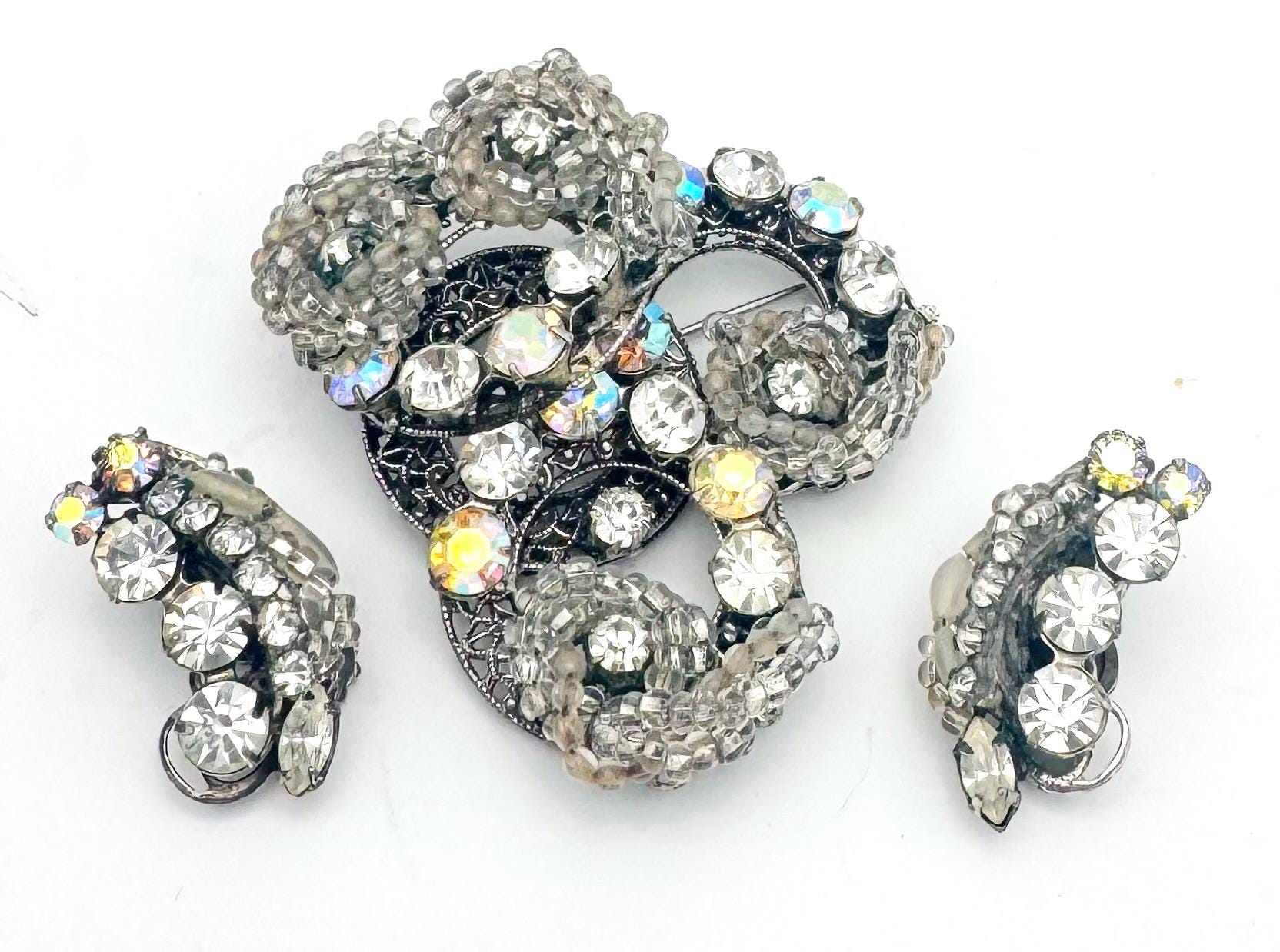 Original by Robert Brooch - Etsy
