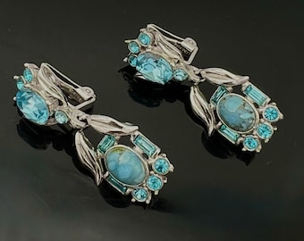 Hollycraft Rhinestone dangle Earrings Clip on earrings light blue crystal marble blue cabachom