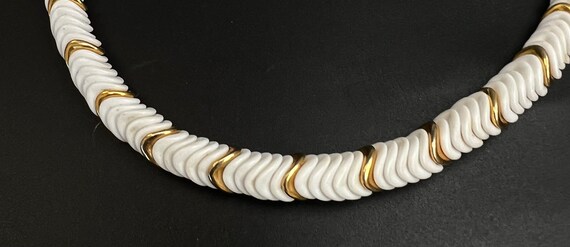 Crown Trifari white gold bead necklace  mid centu… - image 4