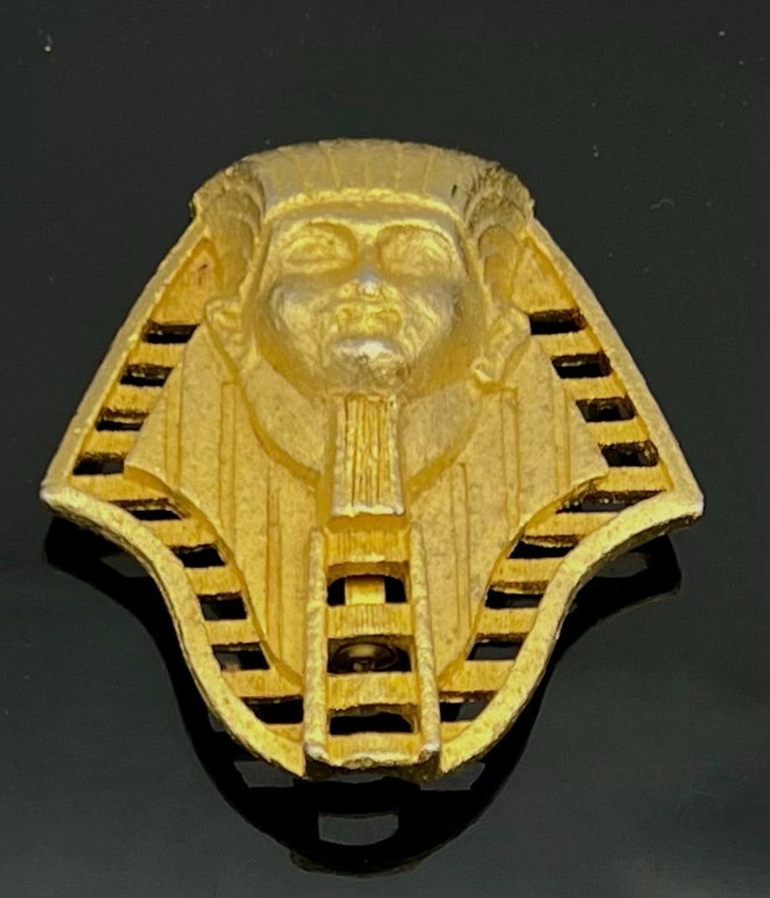 Broche Ancienne En Corne Et Onyx – Style Revival égyptien / Jugendstil – Occasion