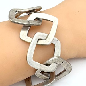 Metal Pointus Paris Sterling Silver Plated Link Bracelet - 9 Inch