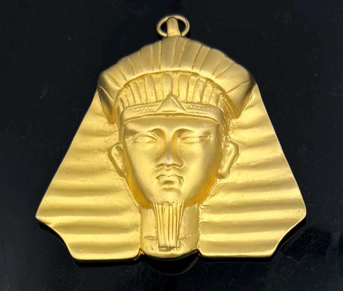 Hattie Carnegie King Tut  pendant  yellow gold tone pharoah Egyptian Revival