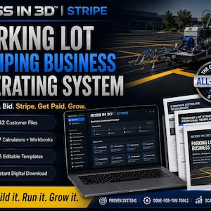 Könnte beinhalten: Ein digitales Betriebssystem für Parkplatzmarkierungsunternehmen mit einem Laptop, der ein Kontrollzentrum anzeigt, sowie gedruckten Arbeitsbüchern und Vorlagen. Der Text umfasst BOSS IN 3D STRIPE, PARKING LOT STRIPING BUSINESS OPERATING SYSTEM und Estimate. Bid. Stripe. Get Paid. Grow.