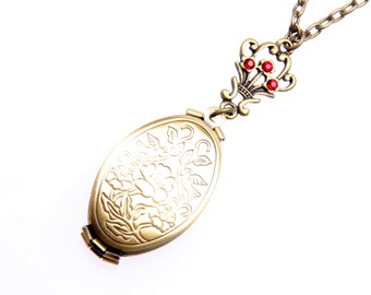 4 photos classic Necklace locket
