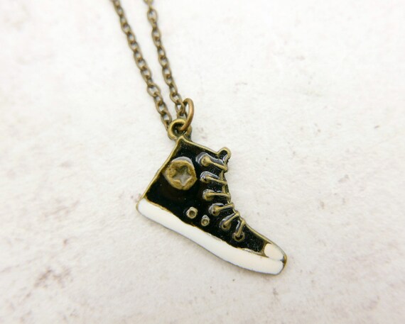 converse shoe necklace