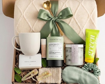 Hug In A Box, Encouragement Gift, Mom Gift Set, Hygee Gift Box, Thinking Of You Box, Cozy Care Package, Self Care Basket, Blanket Gift Box
