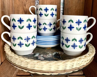 Vintage Midwinter Pottery &quot;Roselle&quot; tea cups & saucers. FOUR available, sold separately. Collectable English pottery in great condition!