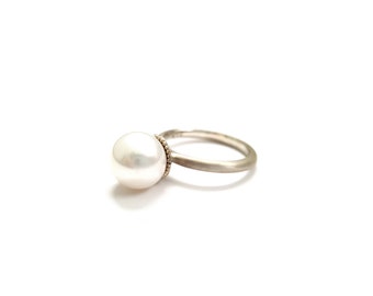 Simple Design Pearl Ring in Sterling Silver, White Fresh Water Pearl  Ring, Unique and Organic Jewelry Design, One of Kind Fine Jewelry