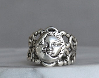 Sun and Moon Ring, Sunshine ring, Celestial Ring, Sunburst Ring, Silver Plated thumb Ring, Moon Face ring, Eclipse ring