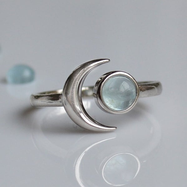 Raw Delicate Natural Aquamarine Ring, Aquamarine Promise Ring, March birthstone Sterling Silver Ring, Celestial Moon Star Ring Present Gift