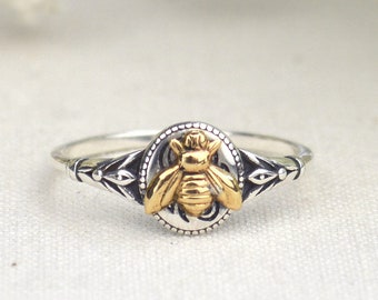 Tiny Bee Signet Ring, Dainty Signet Ring, Minimalist Ring, Gold Bee Ring, 925 Sterling Silver,