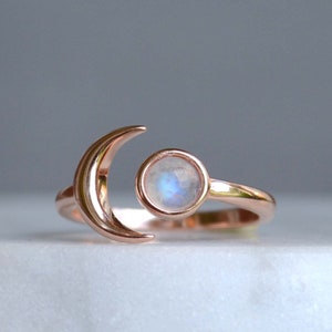 Moonstone Moon Ring Rose Gold, Rainbow Moonstone, Crescent Moon Ring, Celestial Ring, Blush Jewelry, Raw Stone Ring, Moon Phase Rings