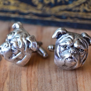 Bulldog Cufflinks, Football Cufflinks, English bulldog Cuff Links, University game day Mascot, English bulldogs, Fathers Day gift for Dad